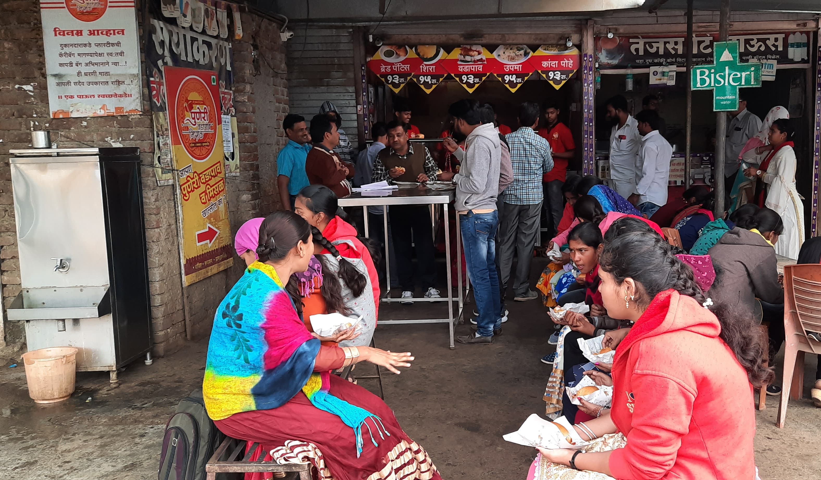 Puneri Vadapav 4